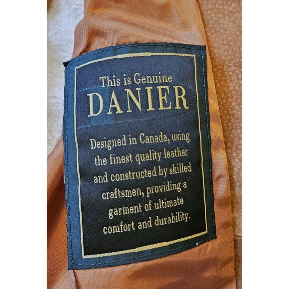 Danier Tan Western Style Vest Genuine Leather 5 Button Men's Size Small - Picture 5 of 11